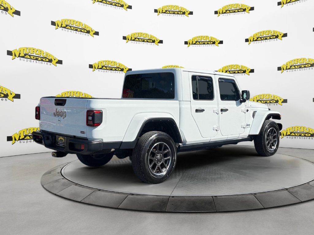 Used 2022 Jeep Gladiator Overland w/ LED Lighting Group AWD/4WD image 5