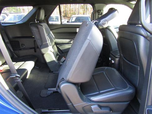 Used 2020 Ford Explorer XLT w/ Equipment Group 202A image 44