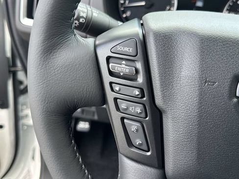 New 2025 Nissan Frontier SV w/ SV Convenience Package RWD image 17