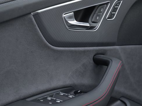 New 2026 Audi SQ8 Prestige image 23