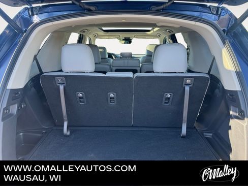 Used 2025 Honda Pilot Elite image 12