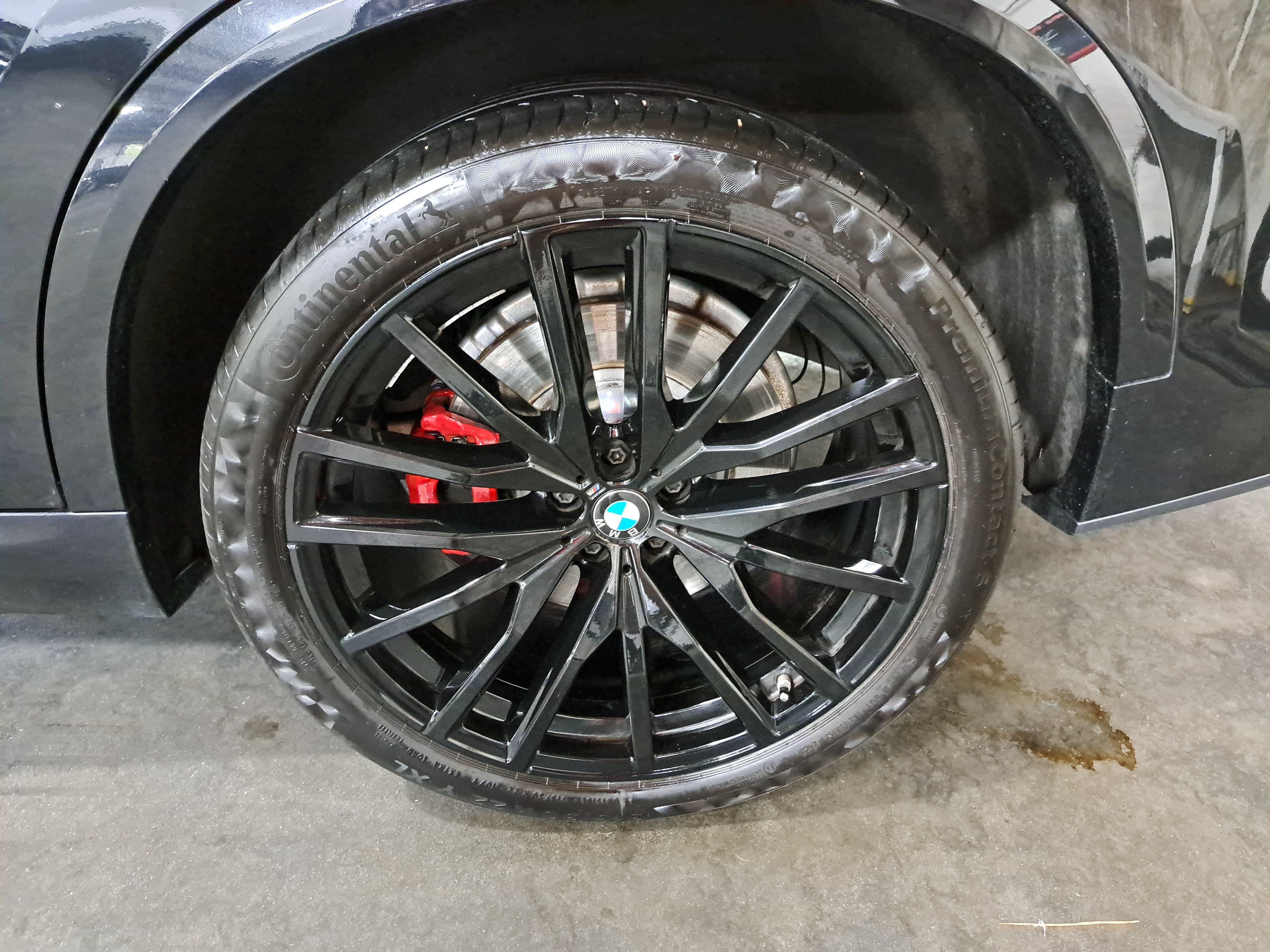 Used 2025 BMW X5 M60i AWD/4WD image 35
