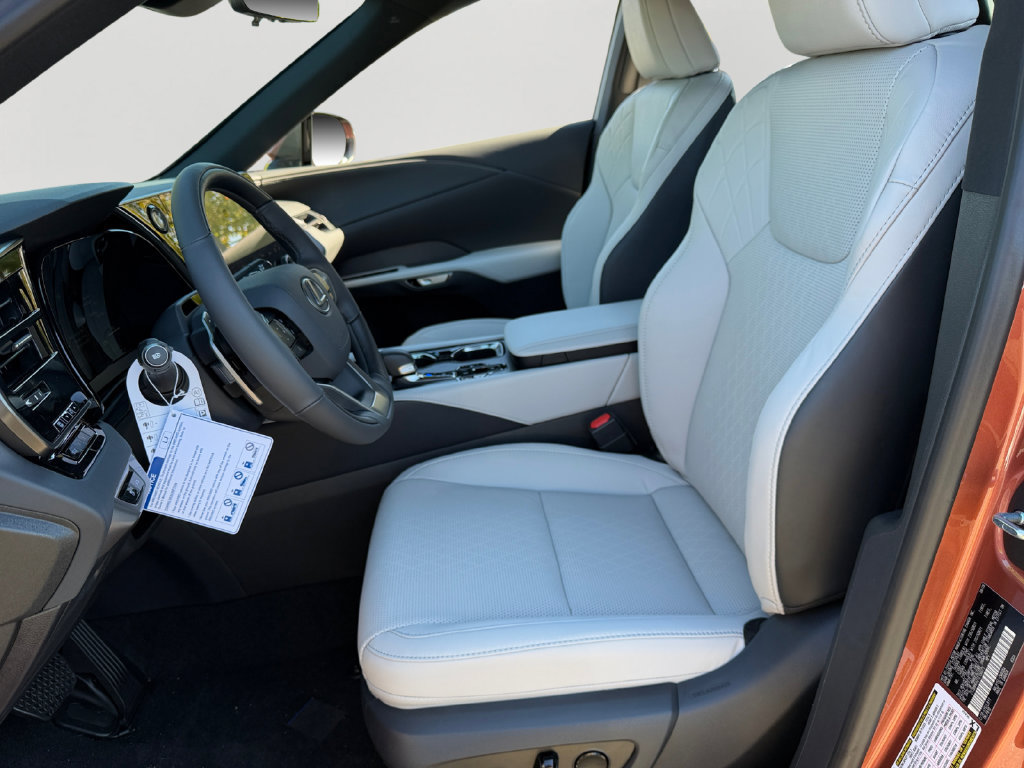 New 2026 Lexus RX 350h w/ Convenience Package AWD/4WD image 12