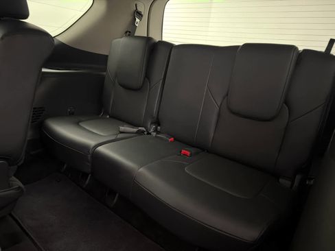 Certified 2024 Nissan Armada SV w/ Cargo Package AWD/4WD image 17