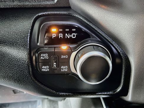 Used 2019 RAM 1500 Big Horn AWD/4WD image 24