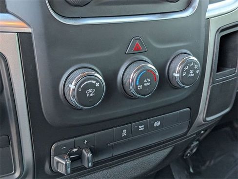 Used 2018 RAM 2500 SLT image 19