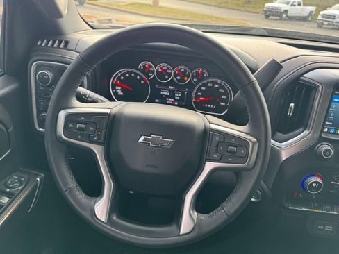 Used 2022 Chevrolet Silverado 1500 RST image 12