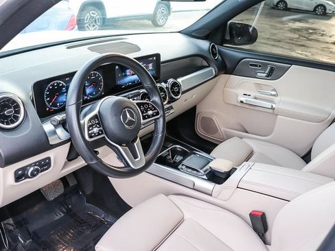 Used 2021 Mercedes-Benz GLB 250 image 23
