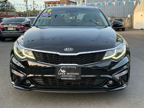 Used 2019 Kia Optima S w/ S Panoramic Sunroof Package image 2