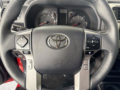 Certified 2022 Toyota 4Runner SR5 Premium image 17