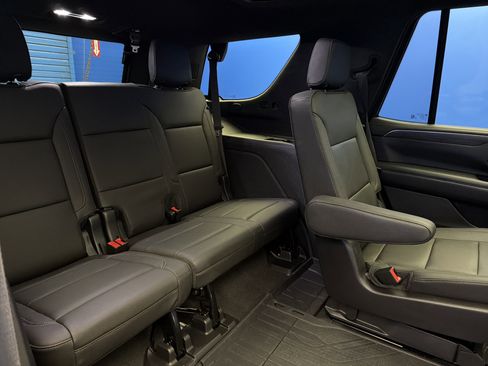 Used 2021 Chevrolet Tahoe Z71 w/ Rear Media and Nav Package image 28