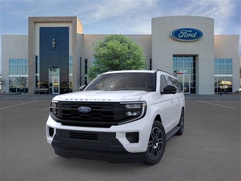 New 2025 Ford Expedition Max Active image 2