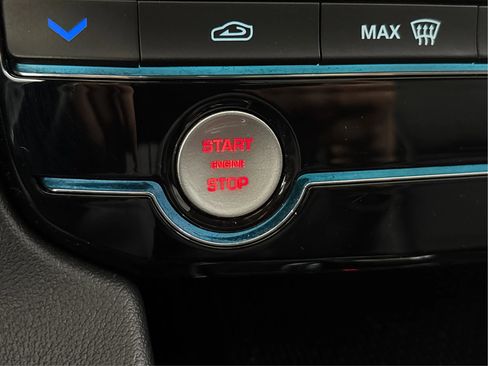 Used 2020 Jaguar F-PACE Prestige AWD/4WD image 38