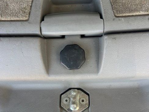 Used 2005 Chevrolet Venture LS w/ Easy Order Package image 36