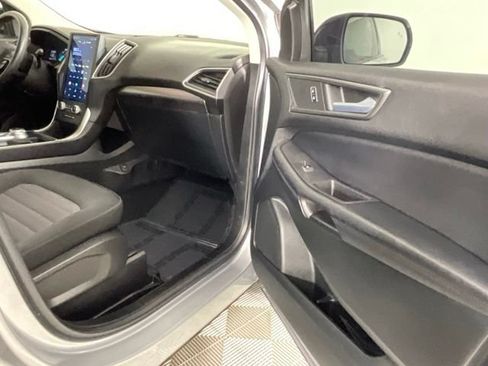 Used 2023 Ford Edge SE w/ Black Appearance Package AWD/4WD image 15