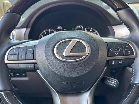 Used 2023 Lexus GX 460 Premium w/ Premium Package AWD/4WD image 15
