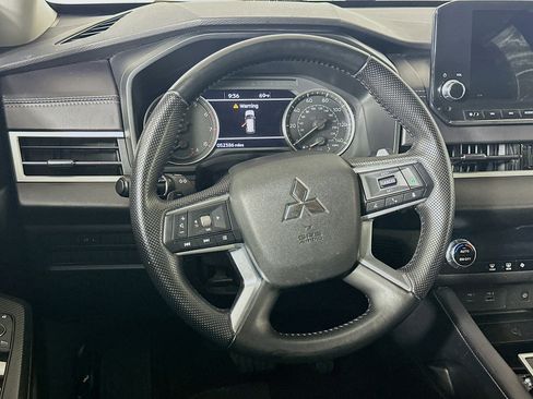 Used 2024 Mitsubishi Outlander SE AWD/4WD image 18
