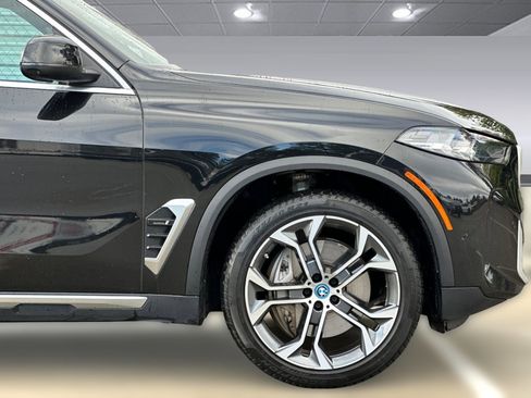 Used 2024 BMW X5 xDrive50e w/ Parking Assistance Package image 35
