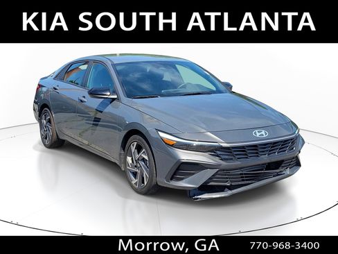 Used 2025 Hyundai Elantra Sport FWD image 1