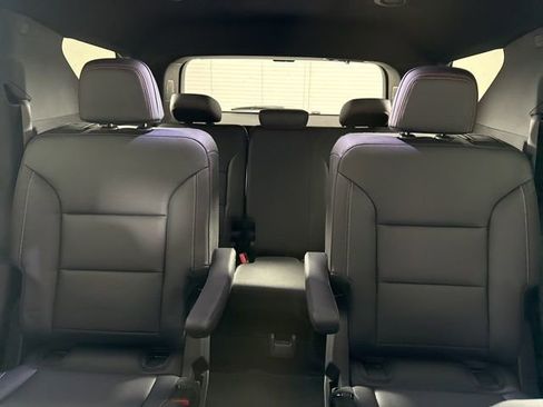 New 2026 Chevrolet Traverse Z71 w/ Enhanced Driving Package AWD/4WD image 38