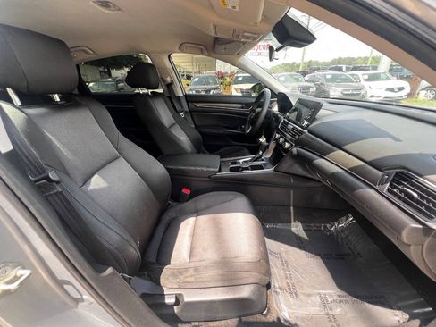 Used 2019 Honda Accord LX image 13