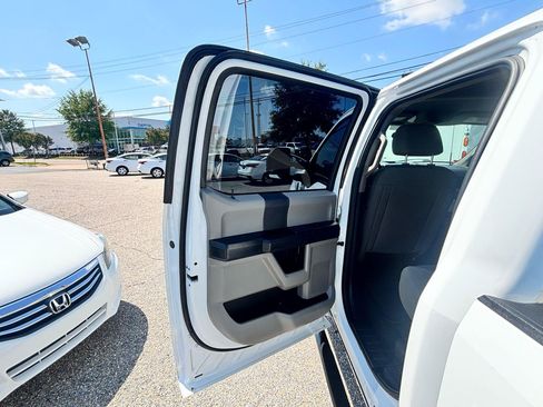 Used 2022 Ford F250 XL w/ Power Equipment Group AWD/4WD image 49