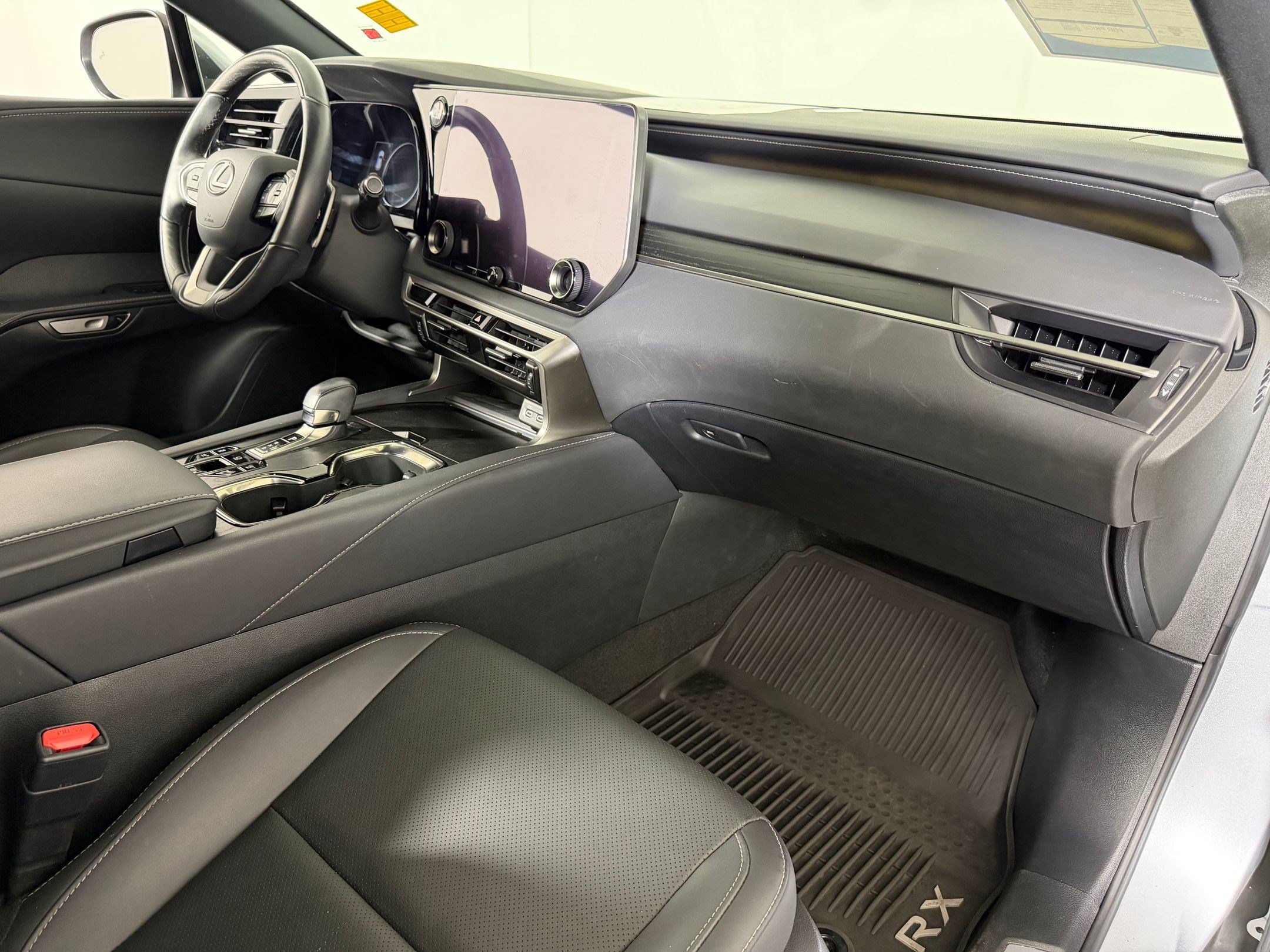 Used 2023 Lexus RX 350 Premium w/ Accessory Package AWD/4WD image 25