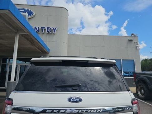 Used 2021 Ford Expedition Max Limited image 5