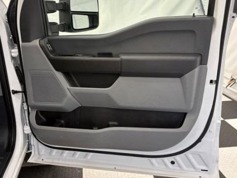 Used 2023 Ford F350 XL w/ XL Driver Assist Package RWD image 22