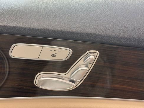 Used 2017 Mercedes-Benz C 300 4MATIC Sedan image 27