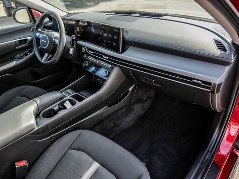 Used 2025 Hyundai Sonata SEL image 15