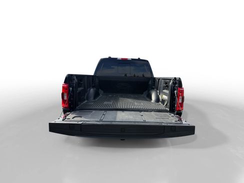 Used 2022 Ford F150 XLT w/ Equipment Group 301A Mid image 17