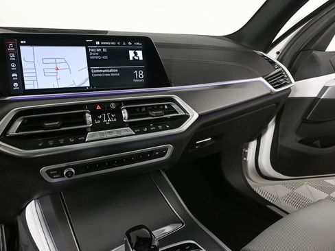 Used 2023 BMW X5 sDrive40i image 12