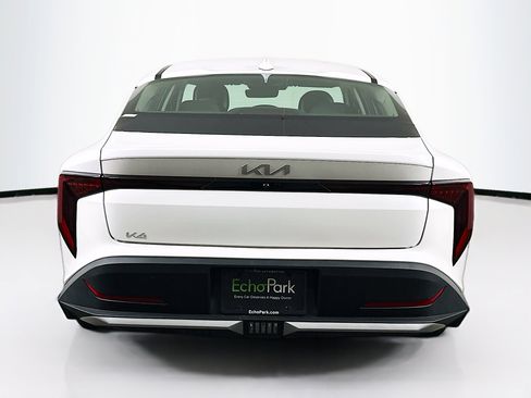 Used 2025 Kia K4 LXS image 7