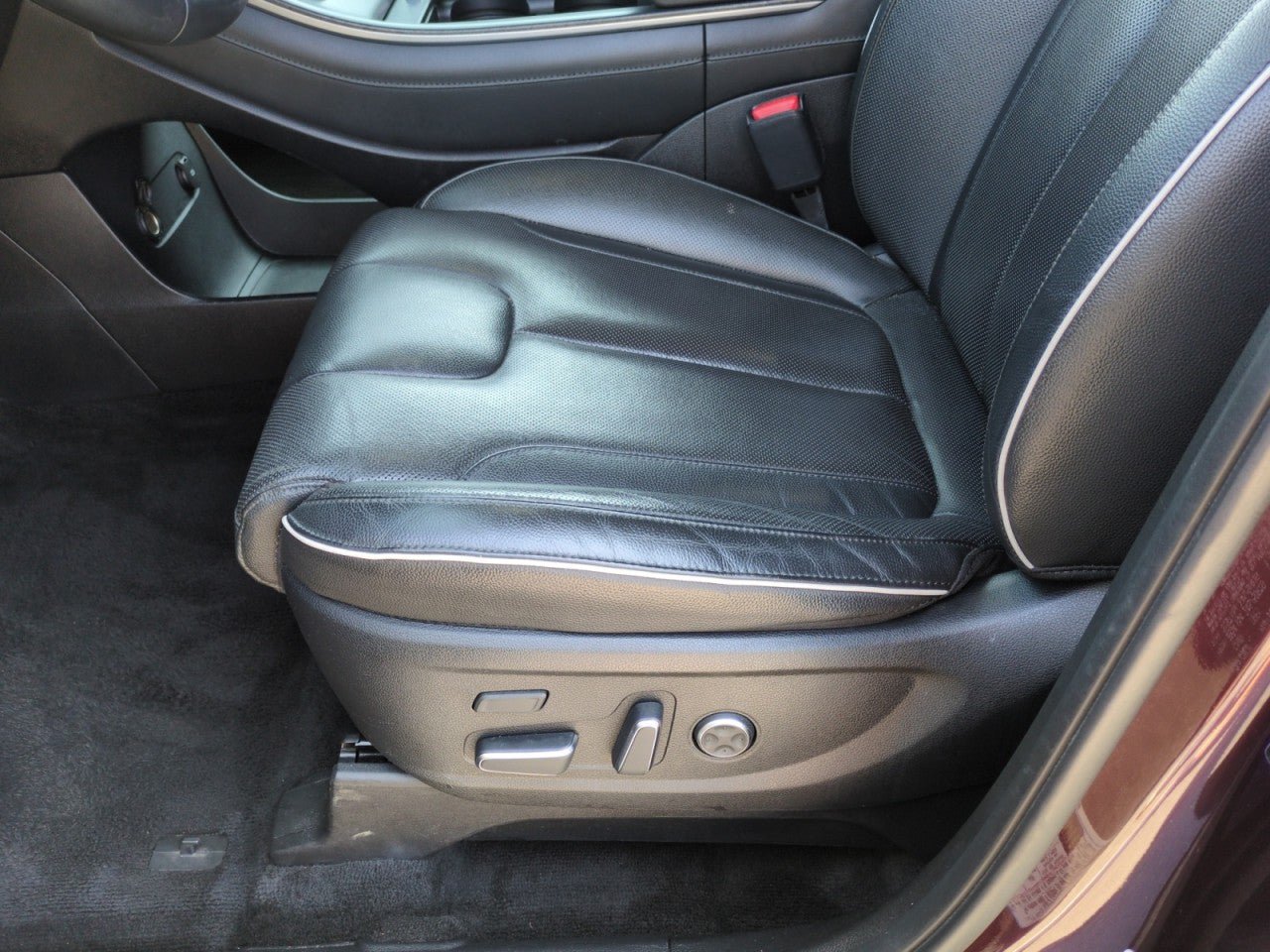 Used 2024 Hyundai Palisade Limited AWD/4WD image 13