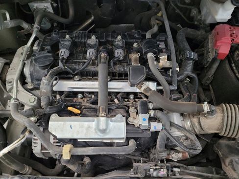 Used 2021 Nissan Versa SR w/ Convenience Package image 30