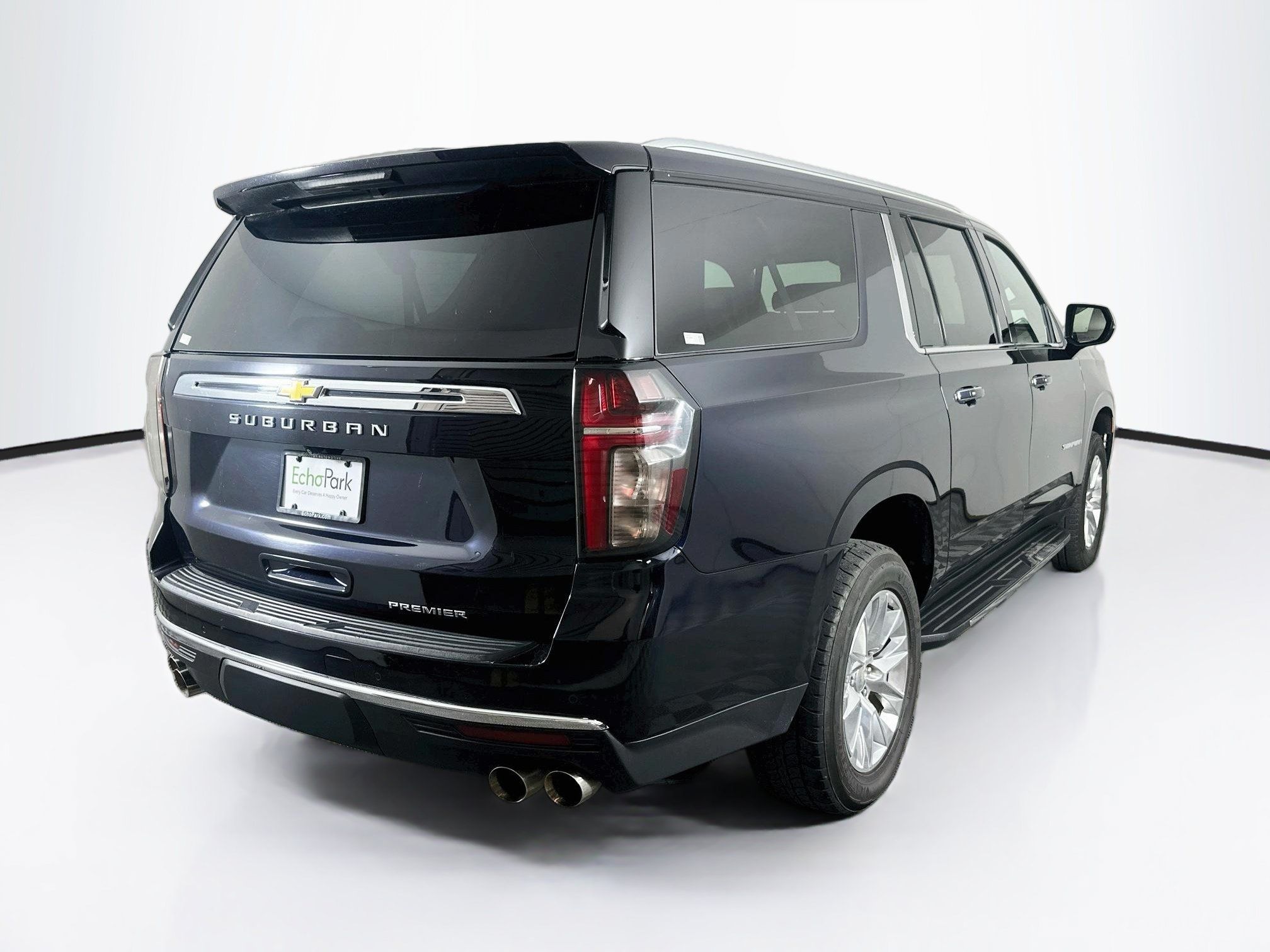 Used 2023 Chevrolet Suburban Premier AWD/4WD image 9