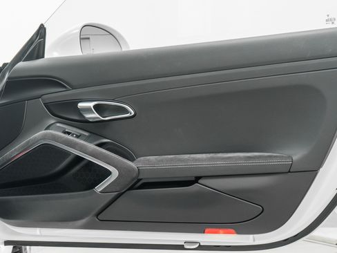 Used 2018 Porsche 911 GT3 RWD image 39