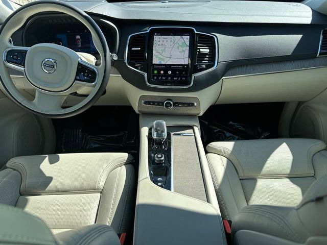 Certified 2023 Volvo XC90 B6 Ultimate w/ Protection Package AWD/4WD image 17