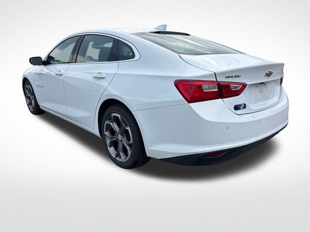 Used 2024 Chevrolet Malibu LT FWD image 3