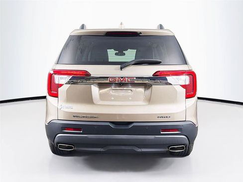 Used 2023 GMC Acadia SLT w/ Technology Package AWD/4WD image 10