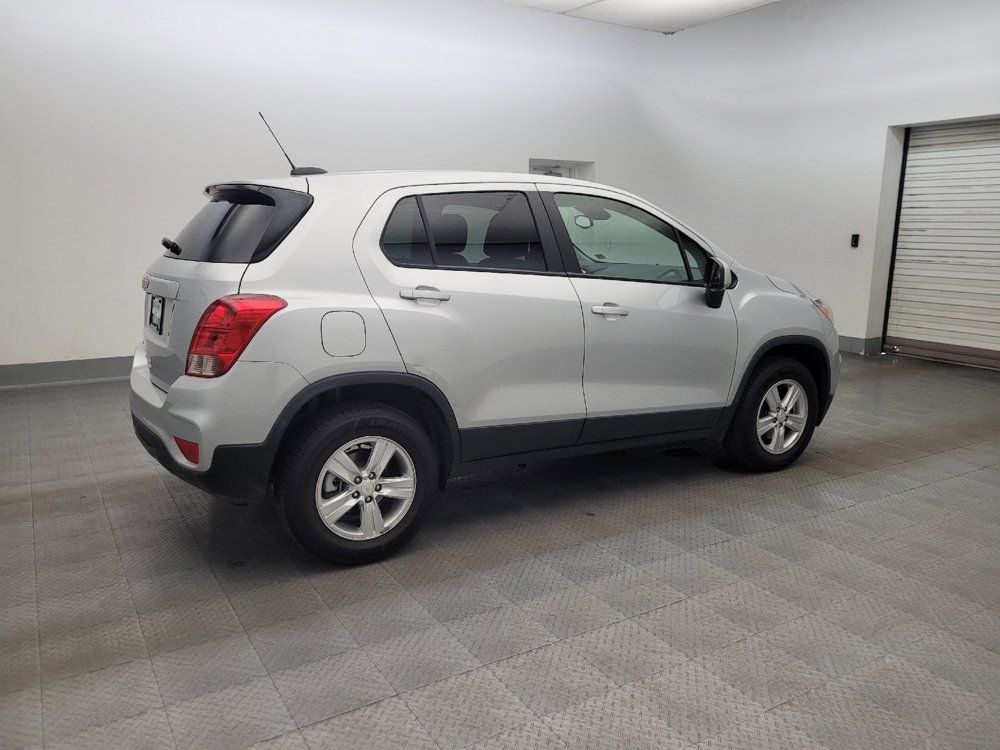 Used 2022 Chevrolet Trax LS w/ Tint and Cruise Package AWD/4WD image 10