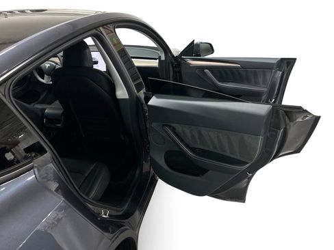 Certified 2023 Tesla Model Y AWD image 12