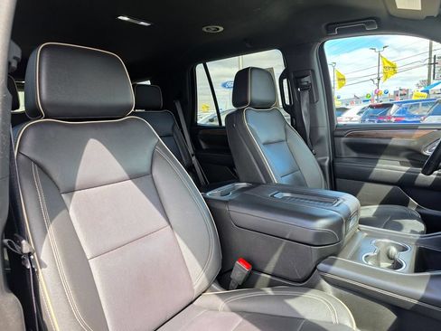 Used 2024 Chevrolet Tahoe Premier AWD/4WD image 42