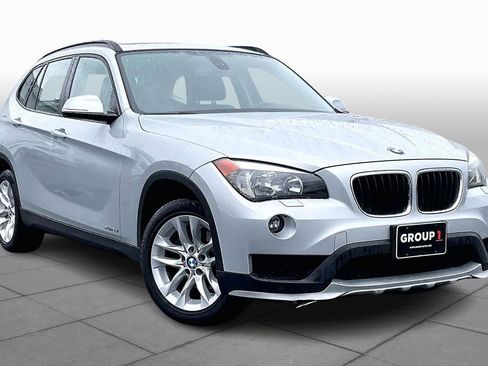 Used 2015 BMW X1 xDrive28i image 3