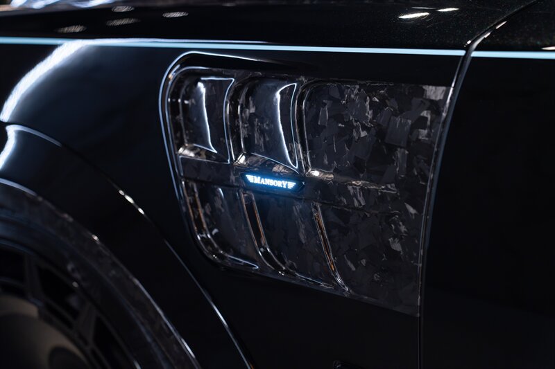 Used 2025 Rolls-Royce Cullinan AWD/4WD image 36