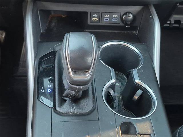 Used 2022 Toyota Highlander LE FWD image 10