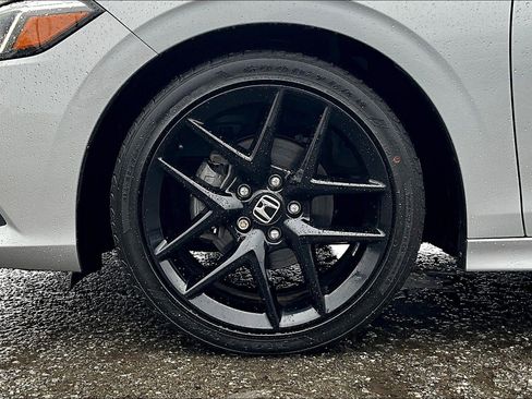 Used 2023 Honda Civic Sport image 8