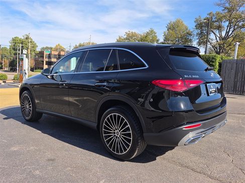 Certified 2025 Mercedes-Benz GLC 300 GLC 300 image 3