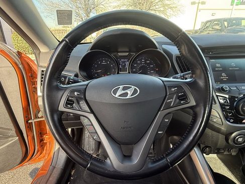 Used 2014 Hyundai Veloster Turbo image 13